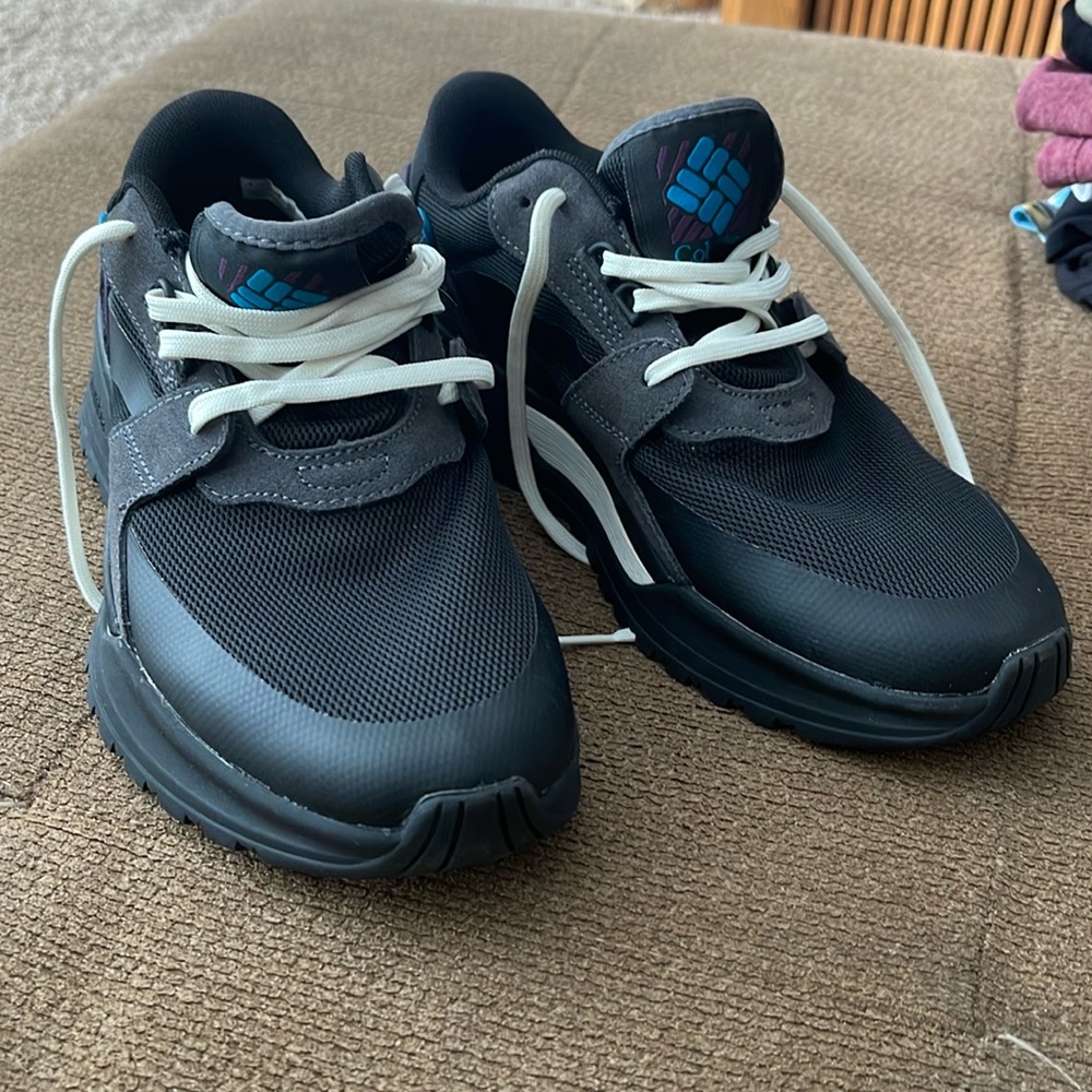 Men’s Columbia shoes size 7.5 NWOT
